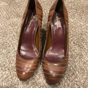 Cole Haag brown pumps